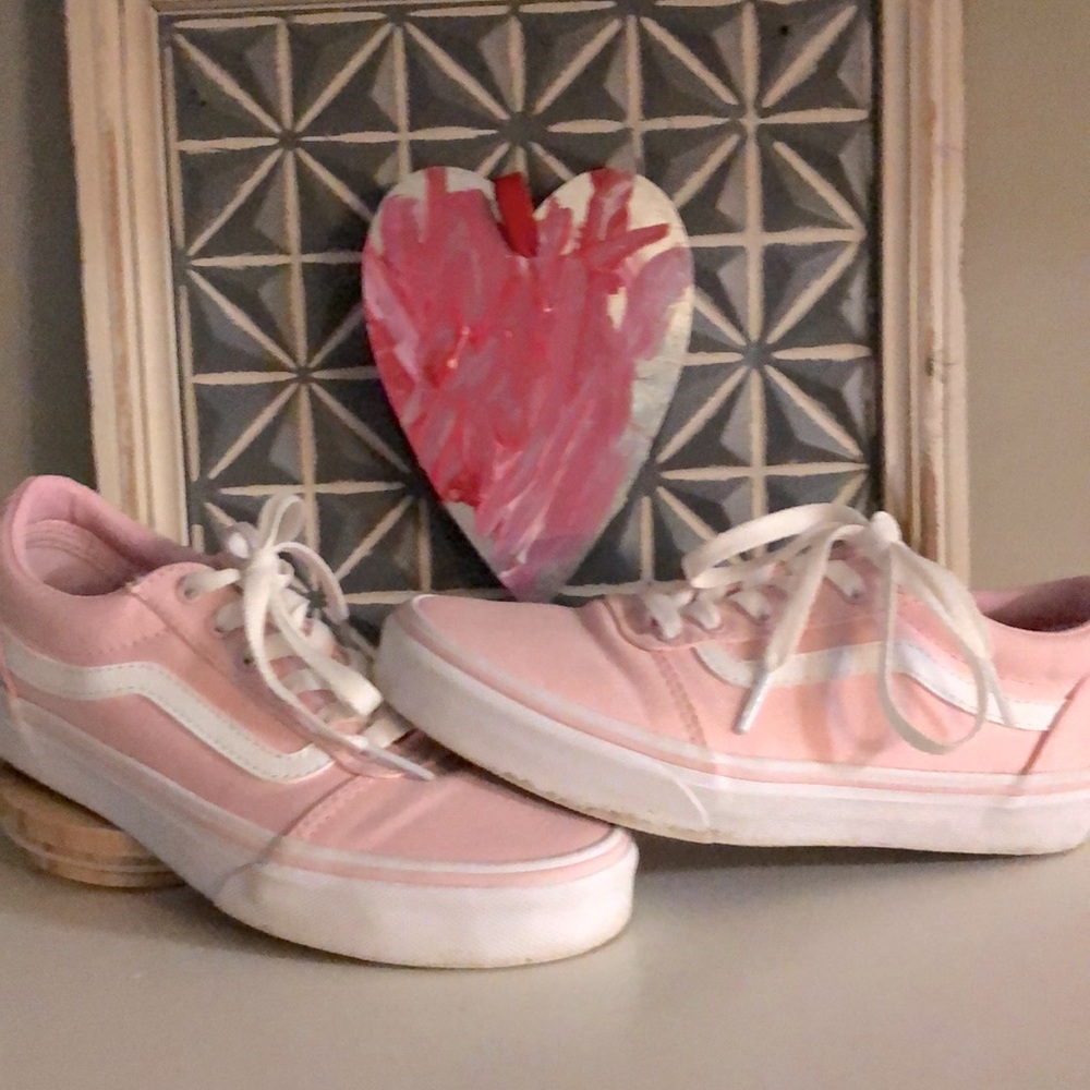 Youth size 3 pink Vans. Rarely worn, very cute! ✨